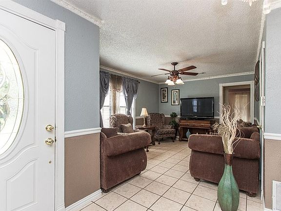 3rd image of 11619 Desdemona Dr