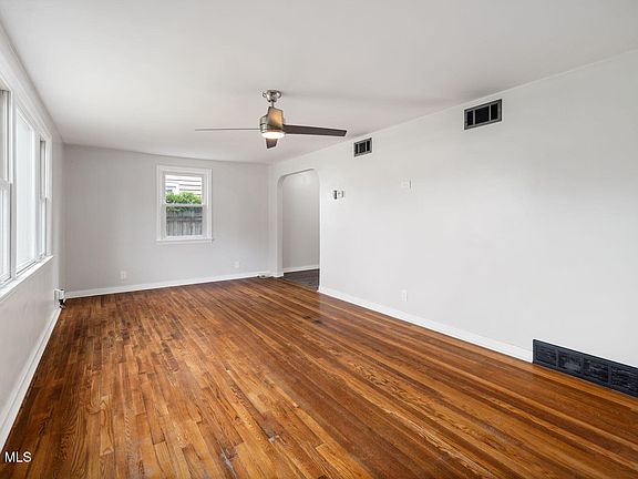 4th image of 2115 Fiero Avenue