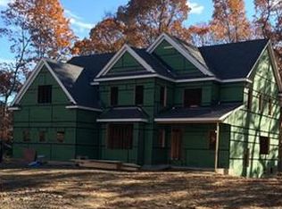 18 Rice St, Shrewsbury, MA 01545