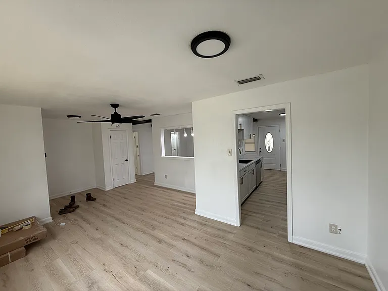 1000 Kathey Dr — Photo 4