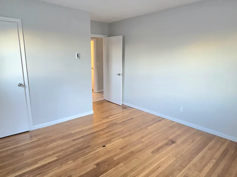 5 Waldemar Ave #3 — Photo 9