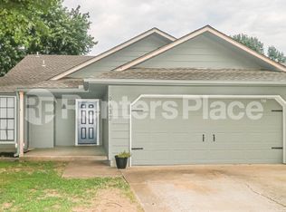 9132 S Maplewood Ave, Tulsa, OK 74137