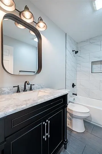 1309 S Senate Ave — Photo 14