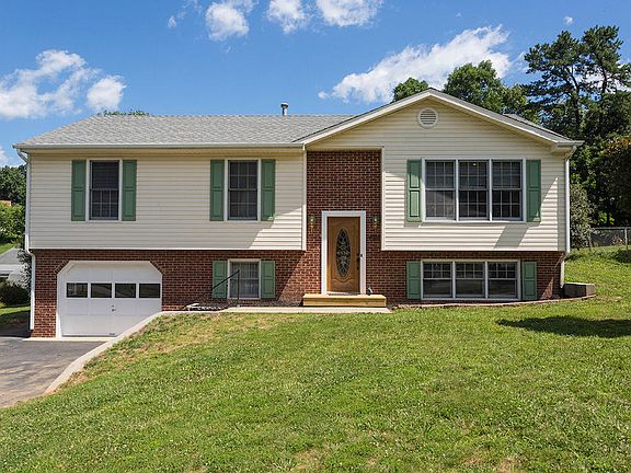 4th image of 1726 Ellis Ct