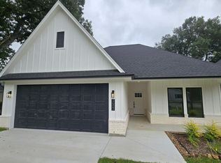 2403 Avenue G, Nederland, TX 77627