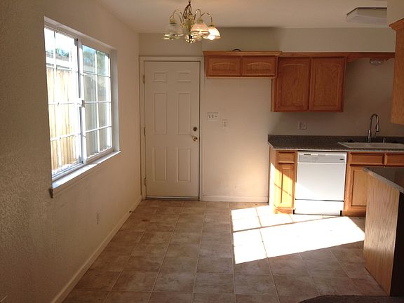 2nd image of 1710 N Park Ct