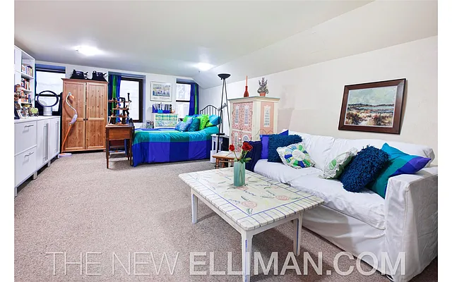 Sold by Douglas Elliman | media 14