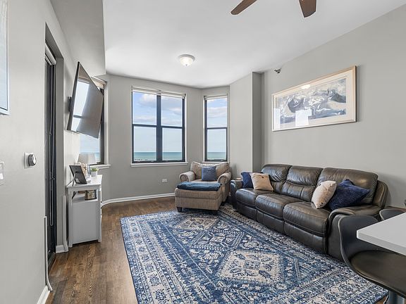 5th image of 1464 S Michigan Ave APT 2103