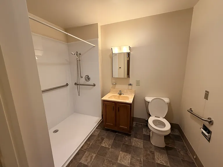 2132 Sawyer Dr — Photo 15