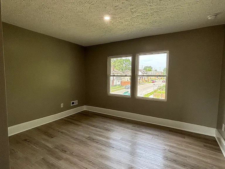 501 N Dequincy St — Photo 6