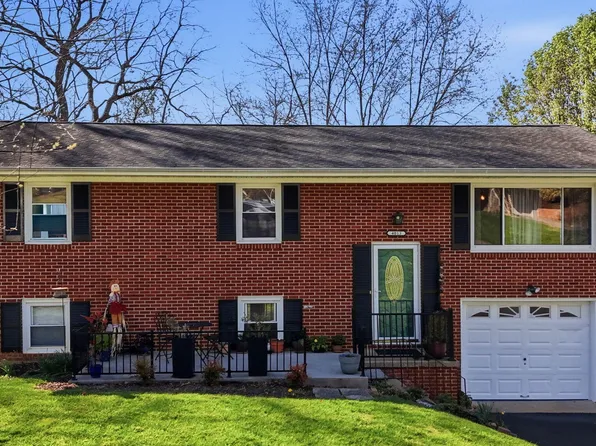 4013 W Englewood Blvd, Johnson City, TN 37601