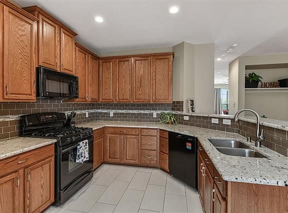5th image of 2568 Chambers Dr