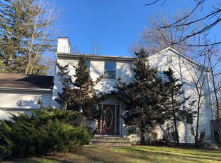 15 Mareu Dr, Watchung, NJ 07069