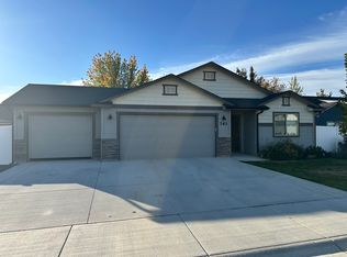 743 Zinnia St, Fruitland, ID 83619