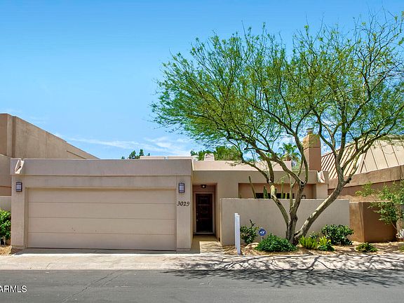 2nd image of 3029 E Claremont Avenue