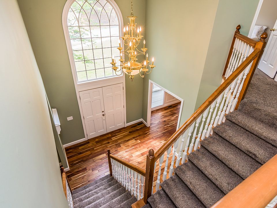 Foyer Down Staircase