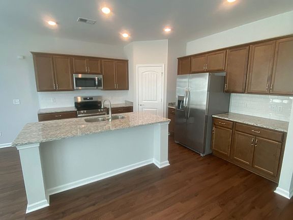 5th image of 9 Cantata Cir
