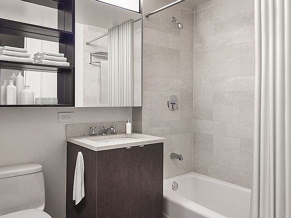 4th image of 215 E 96th St APT 20M
