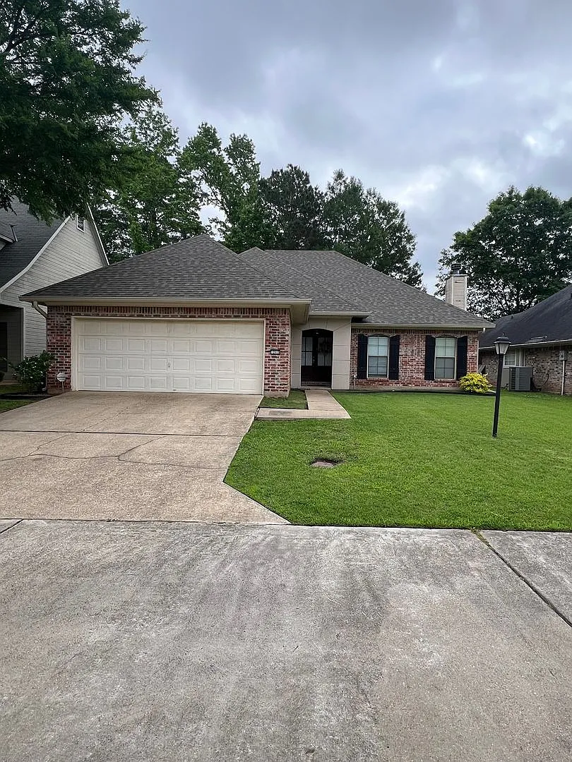 South Shreveport! 3 bedroom, 2 bath in Norris Ferry Crossing! — Photo 1