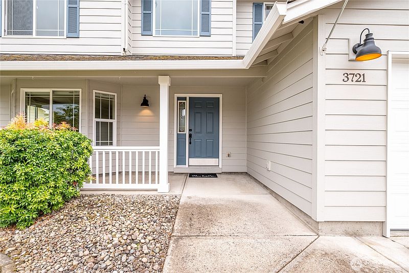 3rd image of 3721 Gracie Place