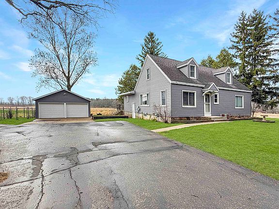 2nd image of 4639 Rivermoor Rd