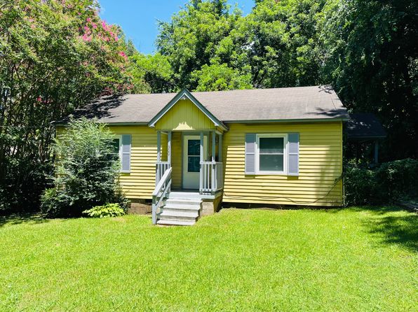 300 Poplar Ave