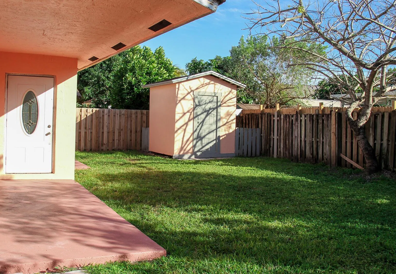 3 bed, 1254 sqft, $3,050 — Photo 2
