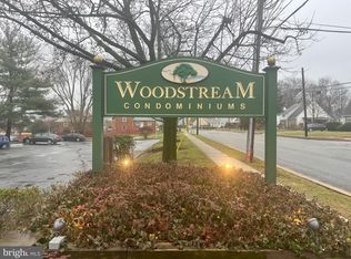 826 South Ave APT R9, Secane, PA 19018