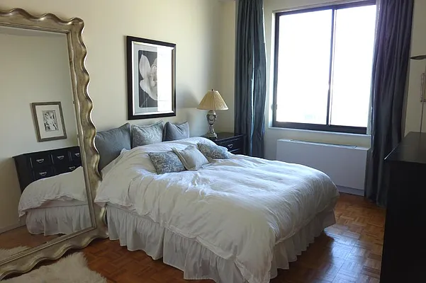 Rented by Corcoran | media 12