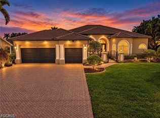 1932 SE 21st St, Cape Coral, FL 33990