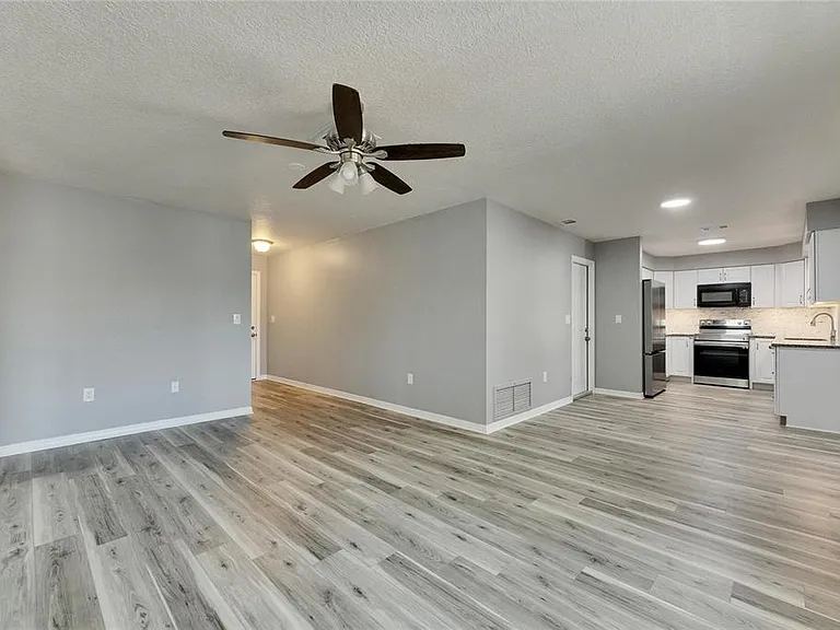 1691 E Orangecrest Ave — Photo 8