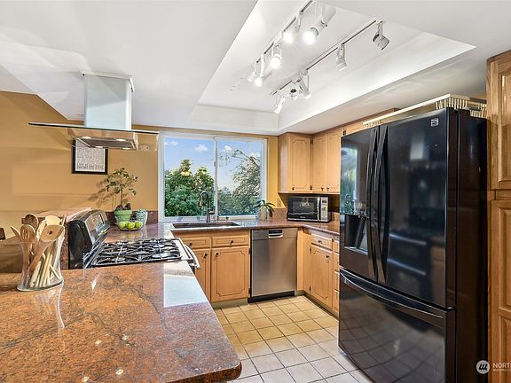 5th image of 13601 116th Avenue NE