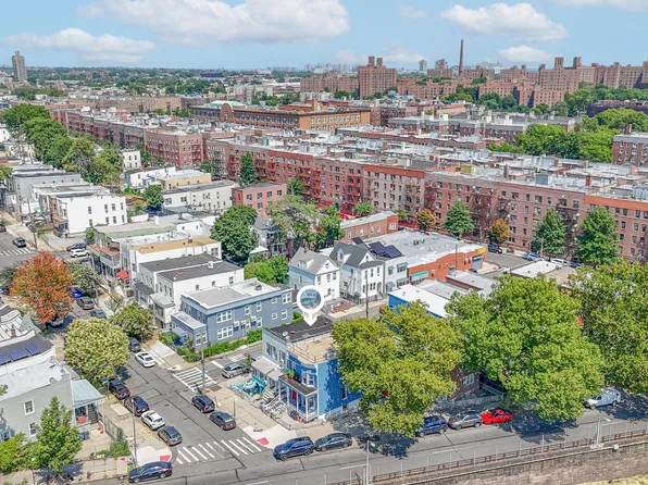 1426 Saint Lawrence Avenue image 17 of 17