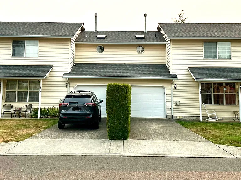 370 Bellevue Ave #370 — Photo 2