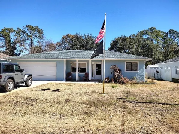 18 Palmyra Ln, Palm Coast, FL 32164