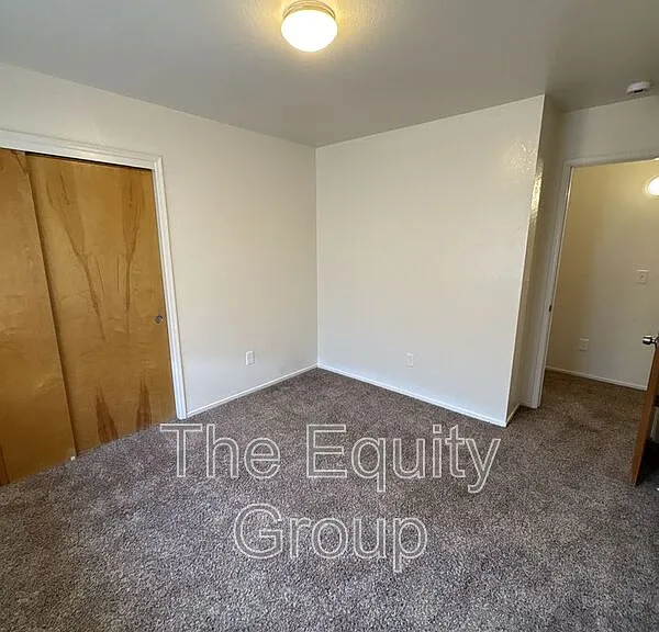983 N Lynora St — Photo 10