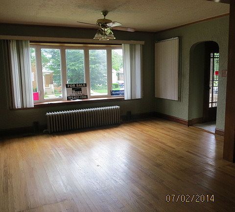 3rd image of 3126 N 76th Ave