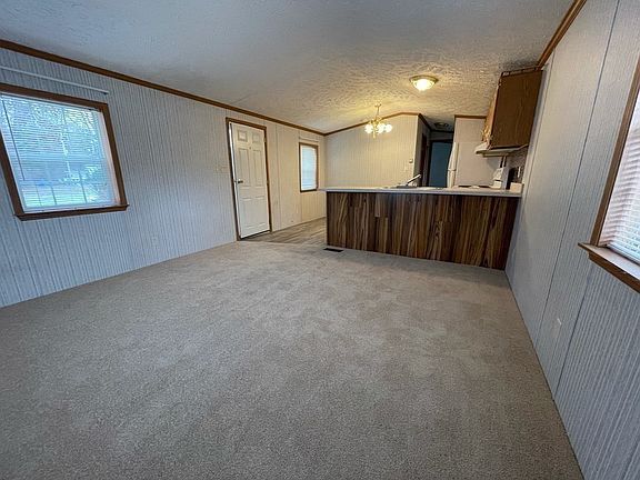 5th image of 751 Washington St #12
