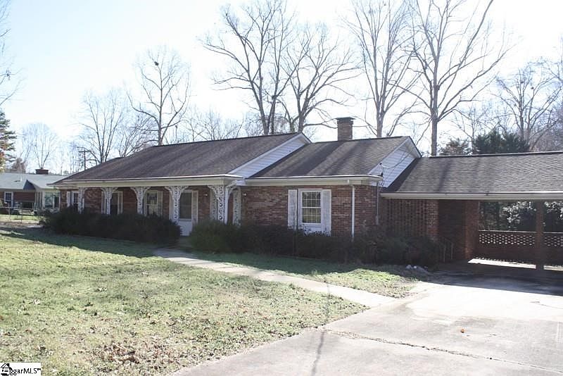 1st image of 105 Rock Creek Dr