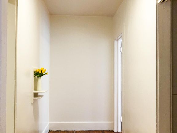 4th image of 503 Madison St #4