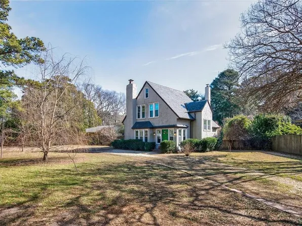 1093 Algonquin Rd, Norfolk, VA 23505