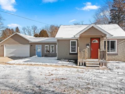 1109 S 6th St, De Pere, WI, 54115