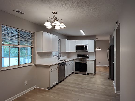 5th image of 7200 Oswego Ct