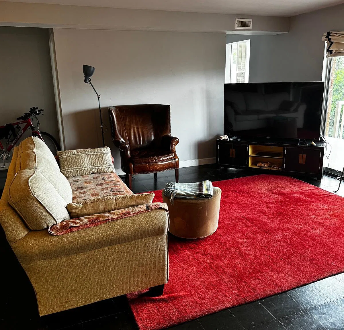 2 bed, 1069 sqft, $2,225 — Photo 1