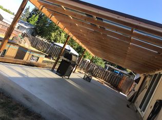 2327 Circle Dr, Roseburg, OR