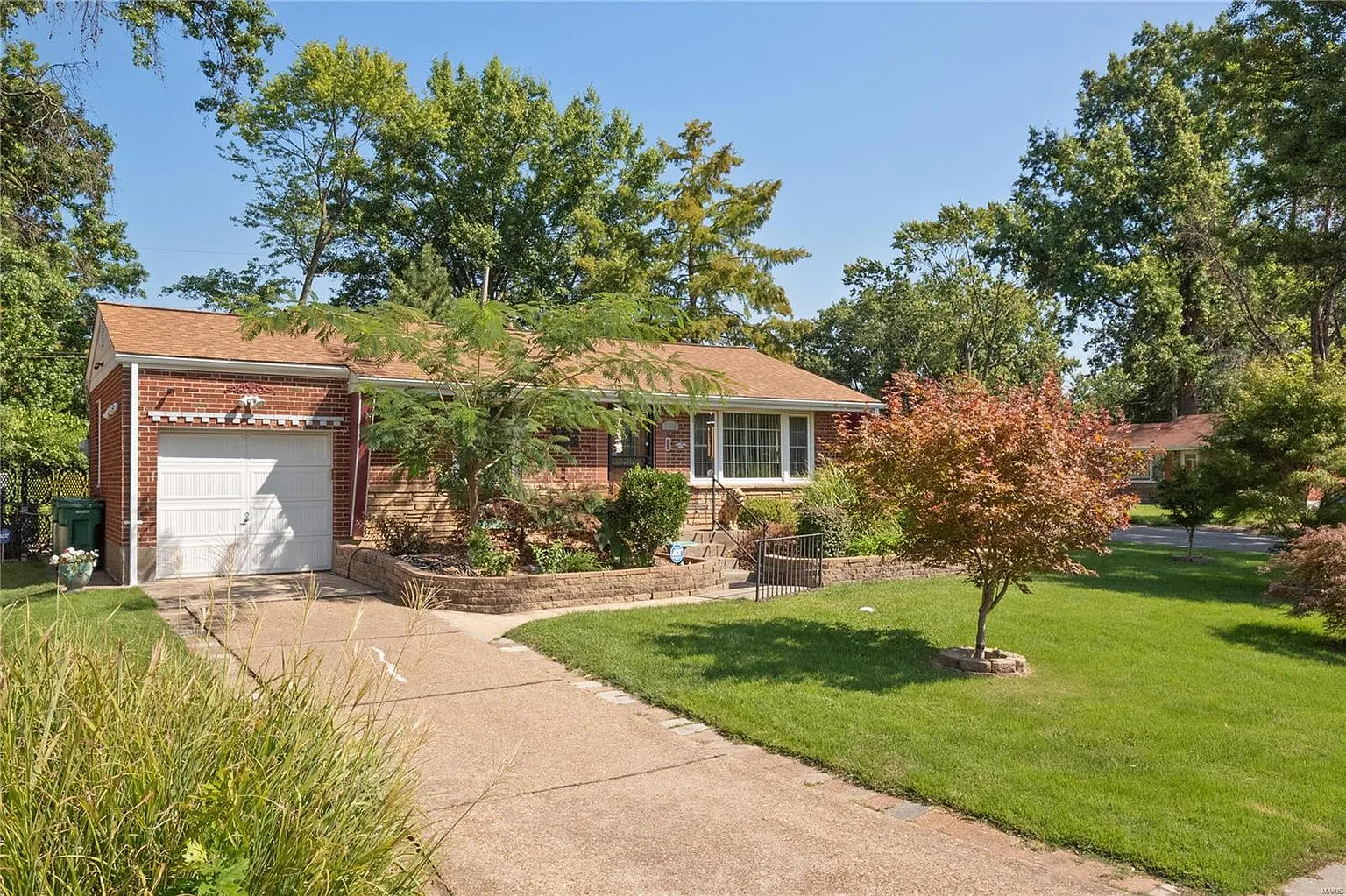 1101 Troy Dr photo 1
