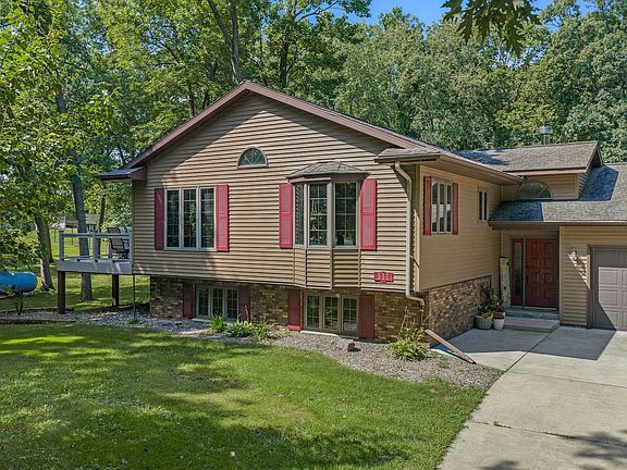2nd image of 517 Schwantz Rd
