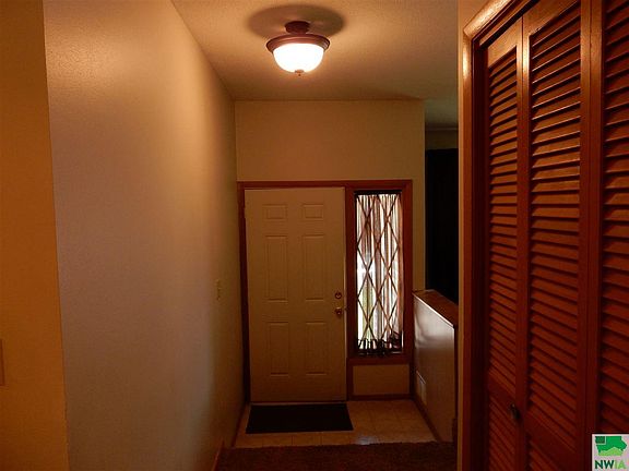 4th image of 2815 S Paxton St