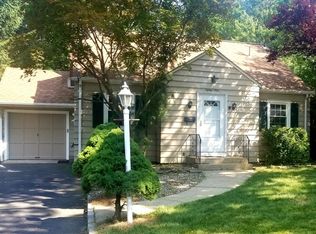 89 Salter St, Springfield, NJ 07081