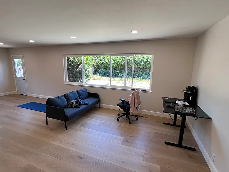 1333 Ridgeley Dr — Photo 4